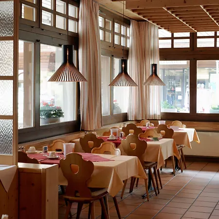Krone Otel Lenk