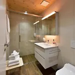 Hotel Krone Lenk