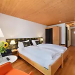 Hotel Krone Lenk